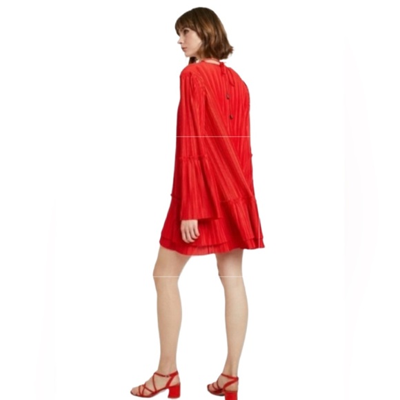 Free People Red Pleated Tiered Bell Sleeve Mini Dress M V-Neck Boho Romantic - Picture 2 of 9